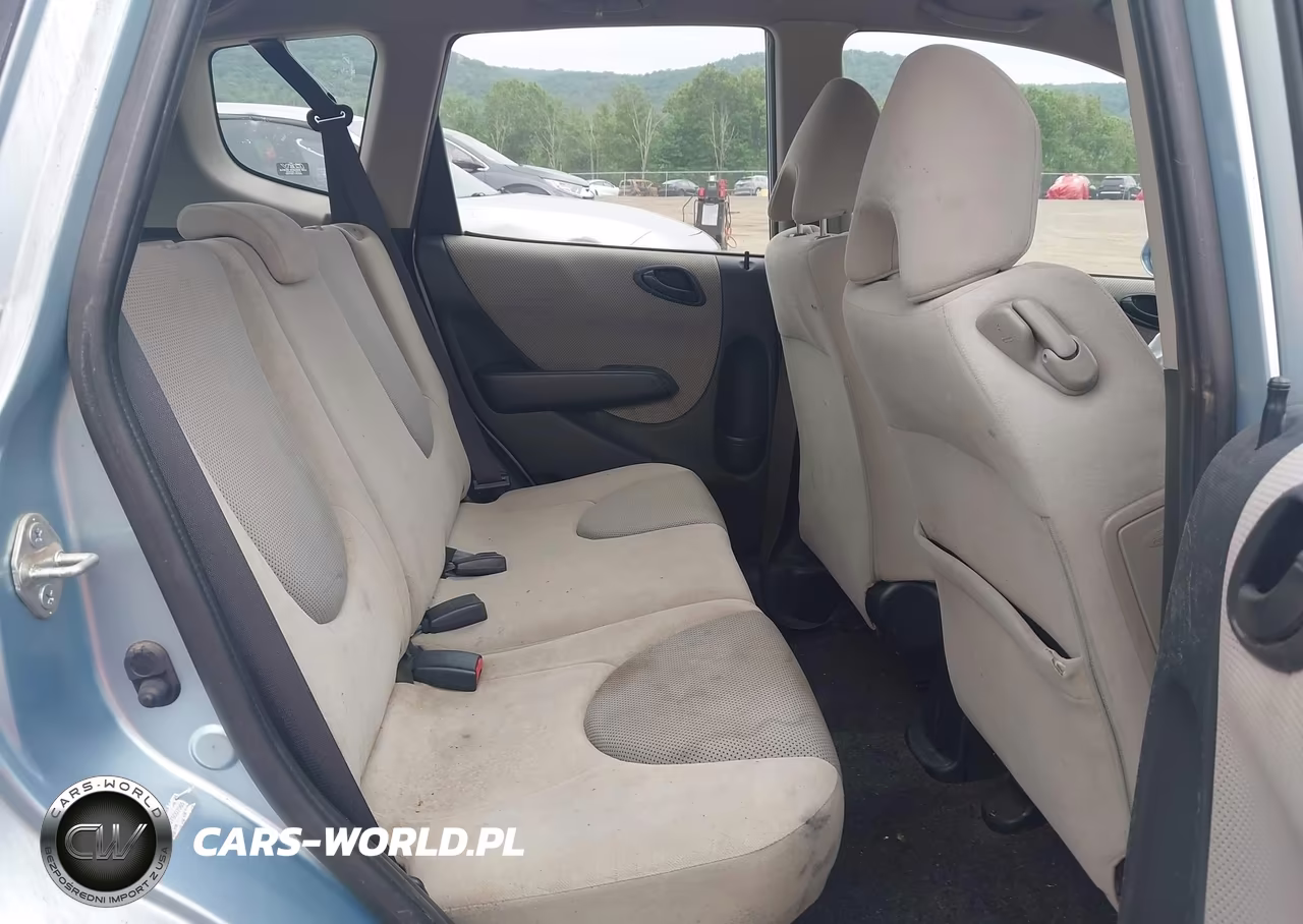2007 Honda Fit VIN:JHMGD38457S007065 - 8