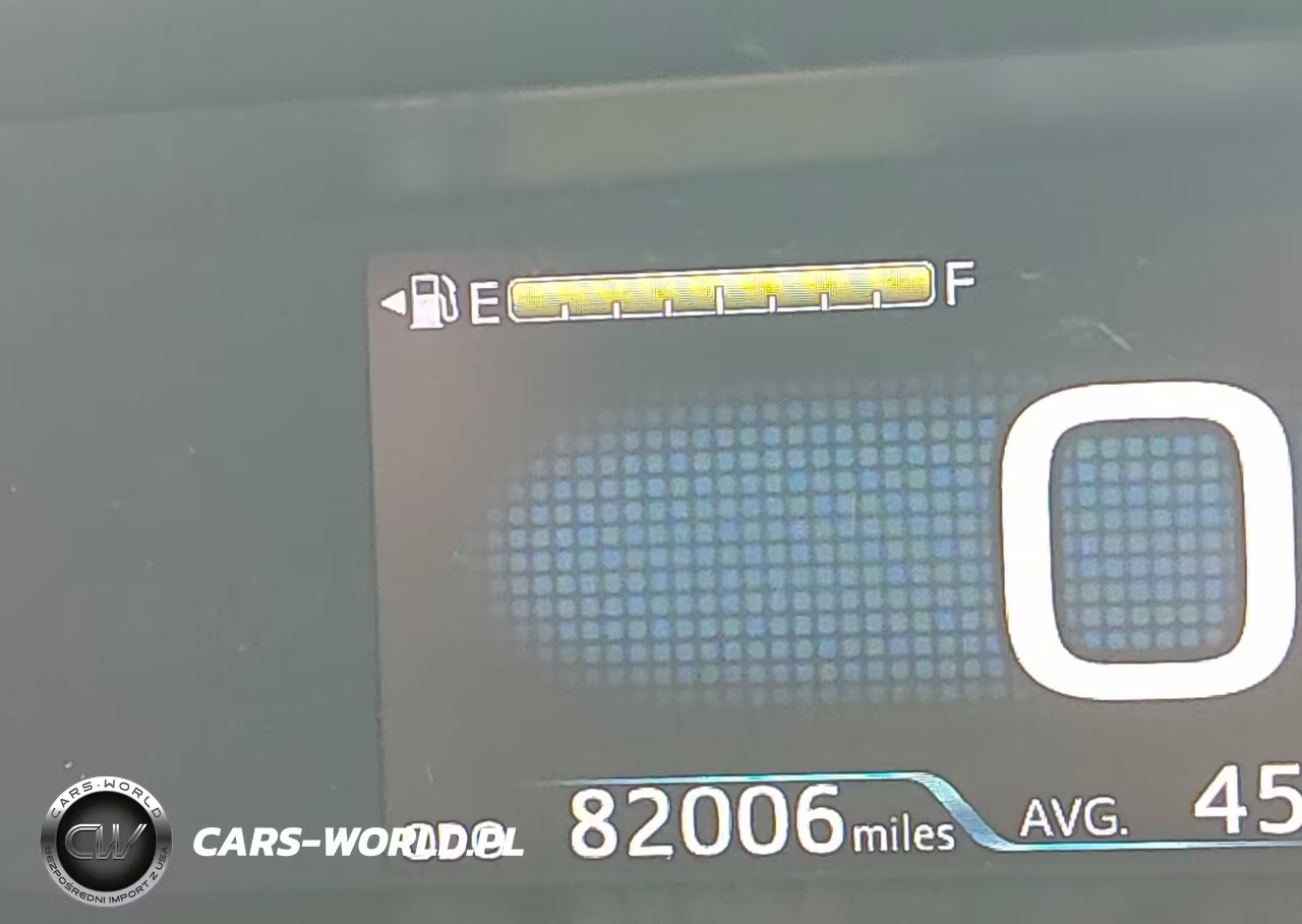 2018 Toyota Prius Four Touring VIN:JTDKARFU1J3546598 - 15