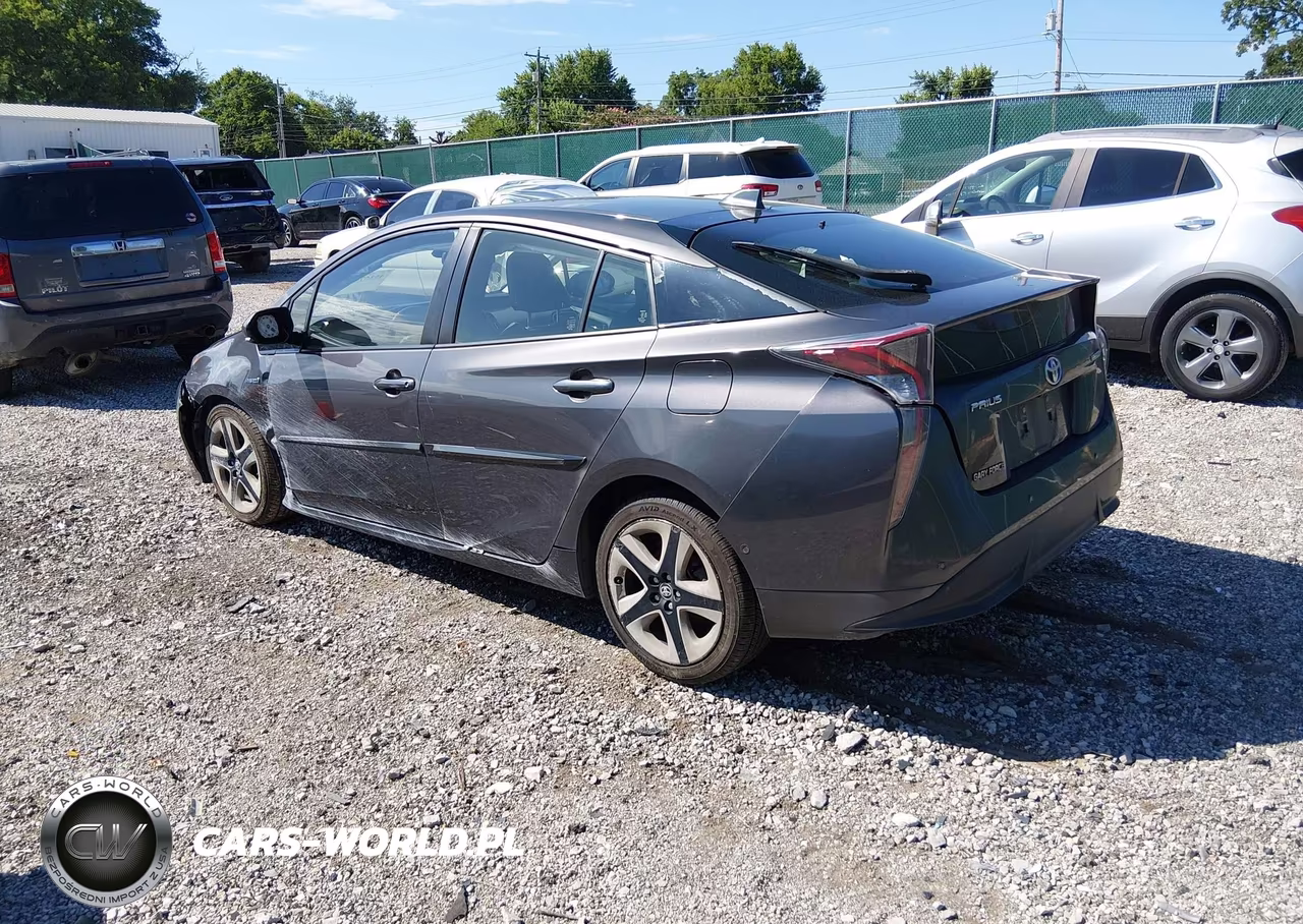 2018 Toyota Prius Four Touring VIN:JTDKARFU1J3546598 - 3