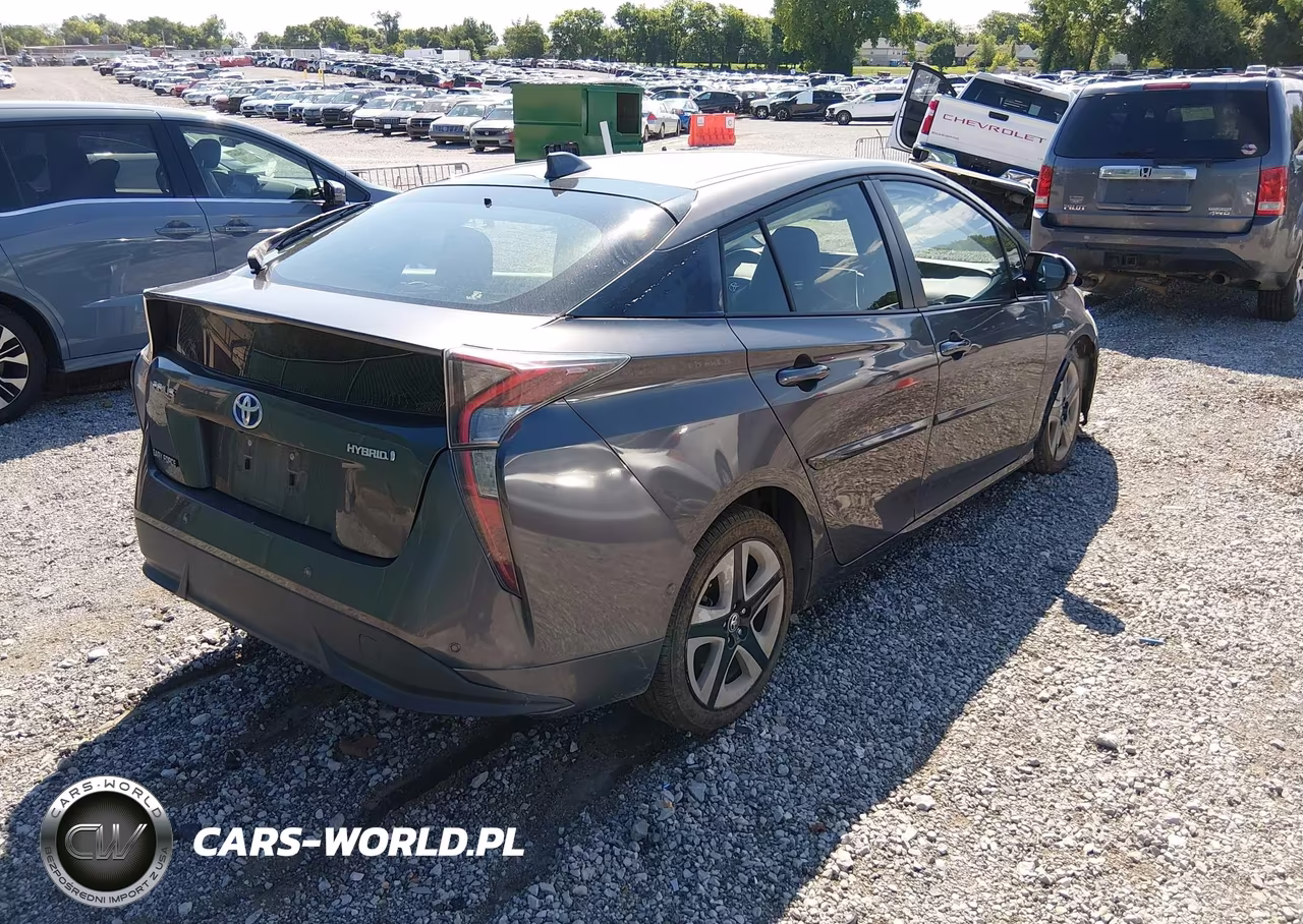 2018 Toyota Prius Four Touring VIN:JTDKARFU1J3546598 - 4
