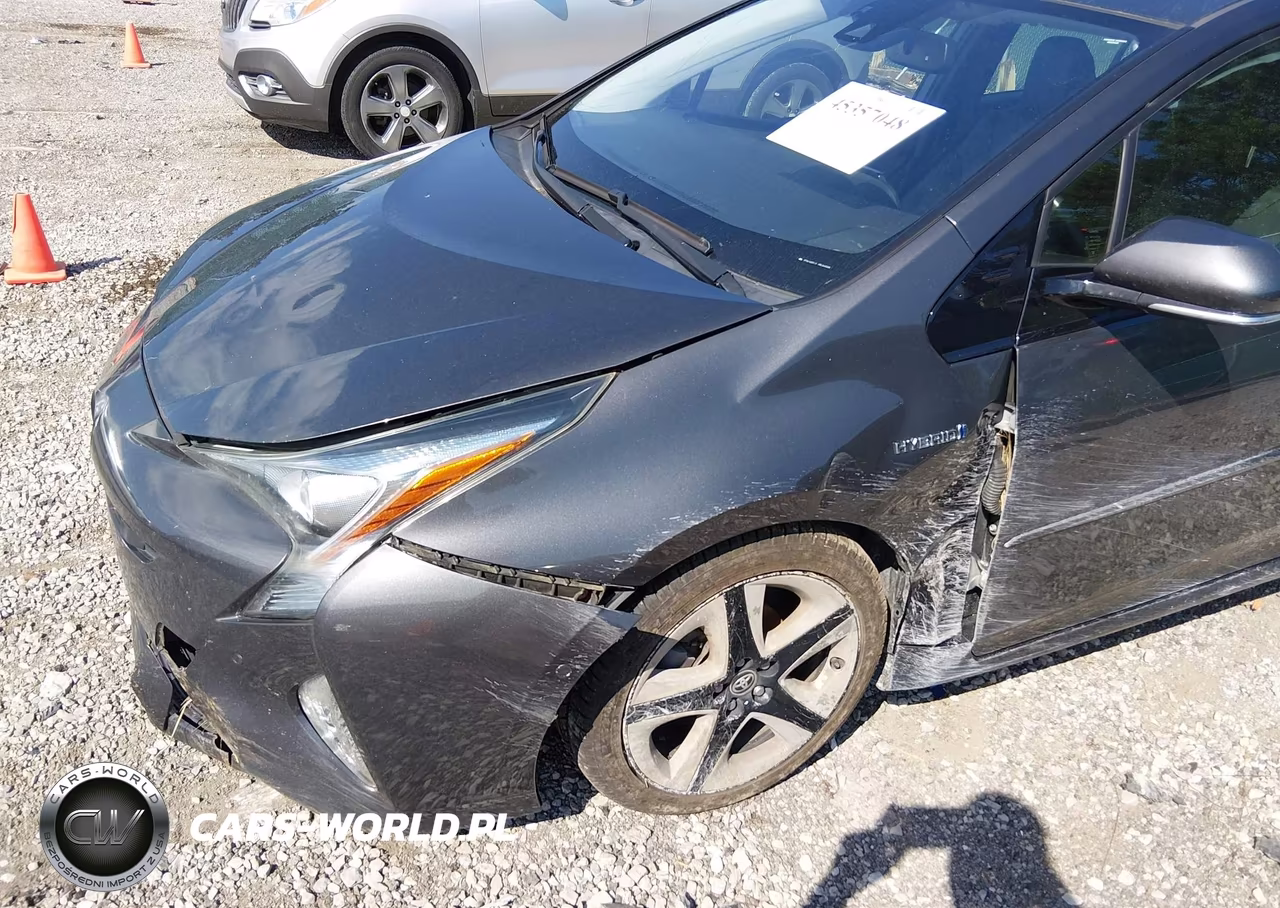 2018 Toyota Prius Four Touring VIN:JTDKARFU1J3546598 - 6