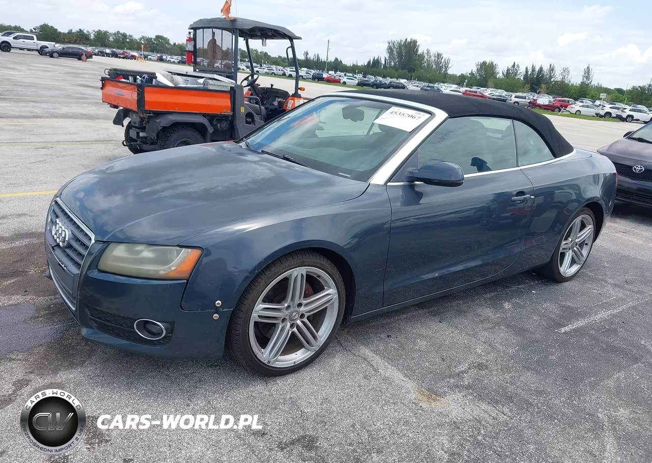 2011 Audi A5 2.0T Premium VIN:WAUJFAFHXBN000533 - 2