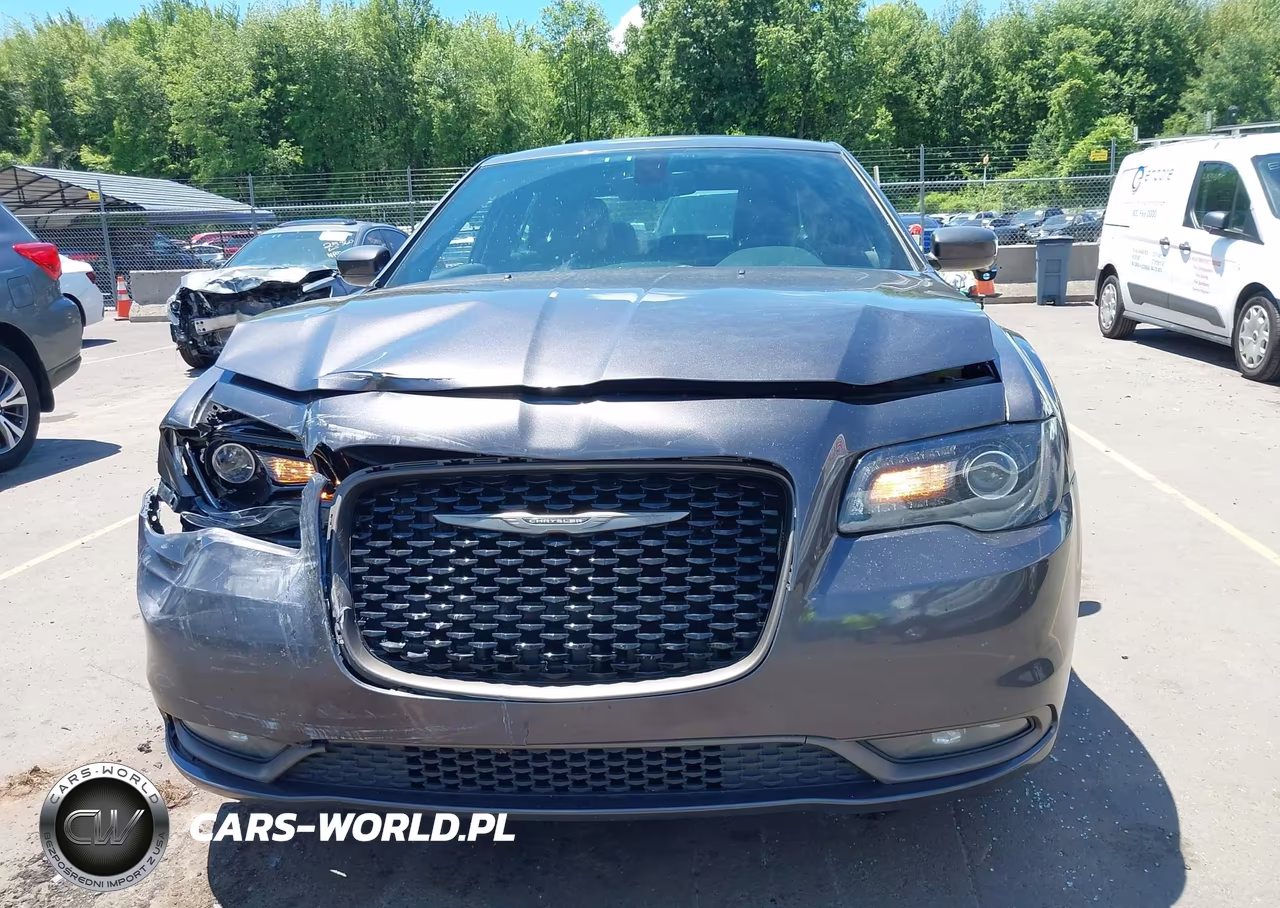 2016 Chrysler 300 300S Alloy Edition VIN:2C3CCAGG0GH262219 - 12