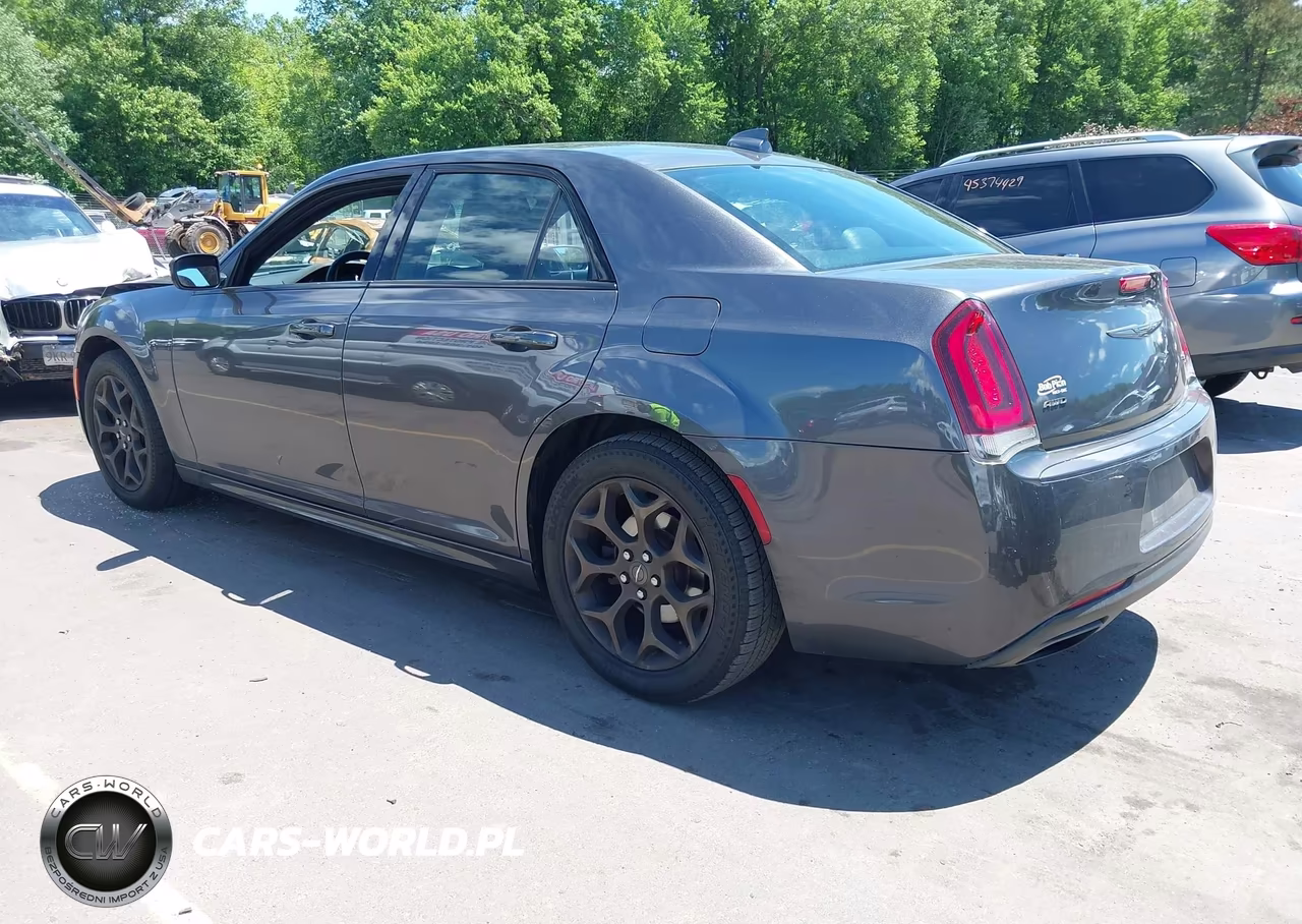 2016 Chrysler 300 300S Alloy Edition VIN:2C3CCAGG0GH262219 - 3
