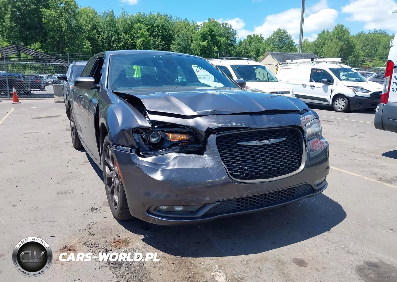 2016 Chrysler 300 300S Alloy Edition VIN:2C3CCAGG0GH262219 - 6