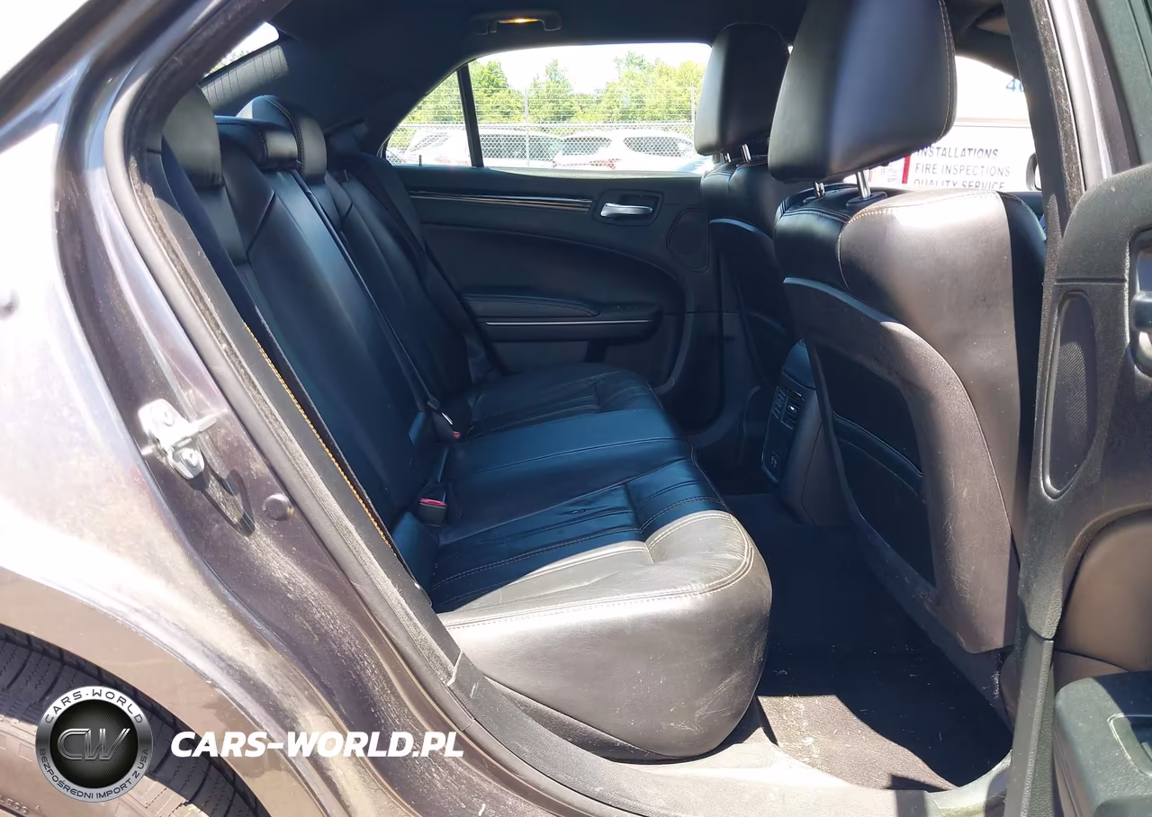 2016 Chrysler 300 300S Alloy Edition VIN:2C3CCAGG0GH262219 - 8