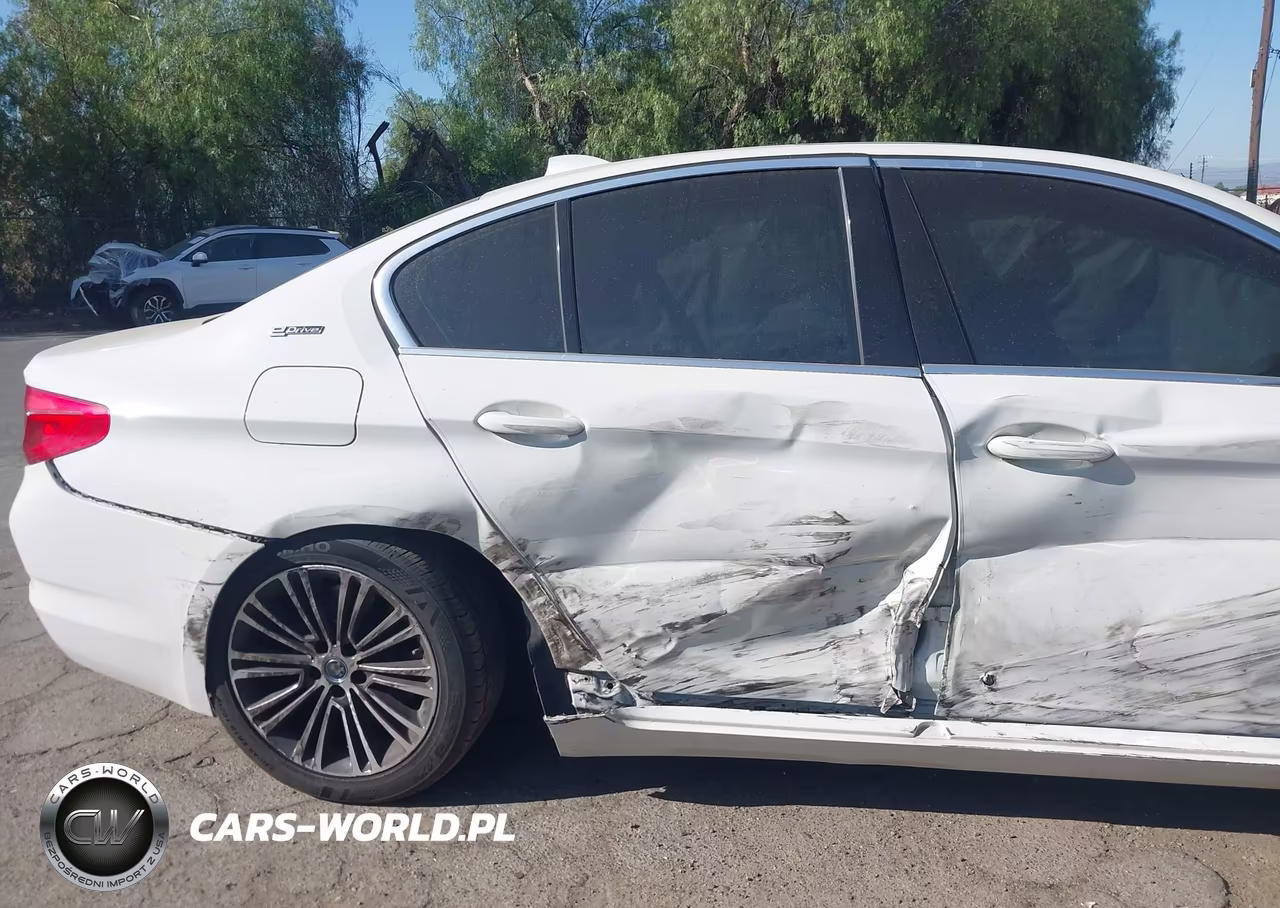 2019 BMW 530E Iperformance VIN:WBAJA9C57KB389432 - 12
