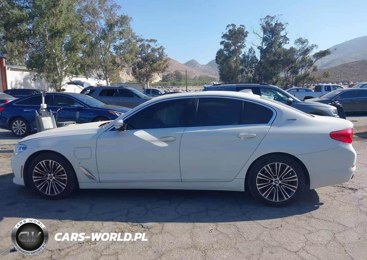 2019 BMW 530E Iperformance VIN:WBAJA9C57KB389432 - 15