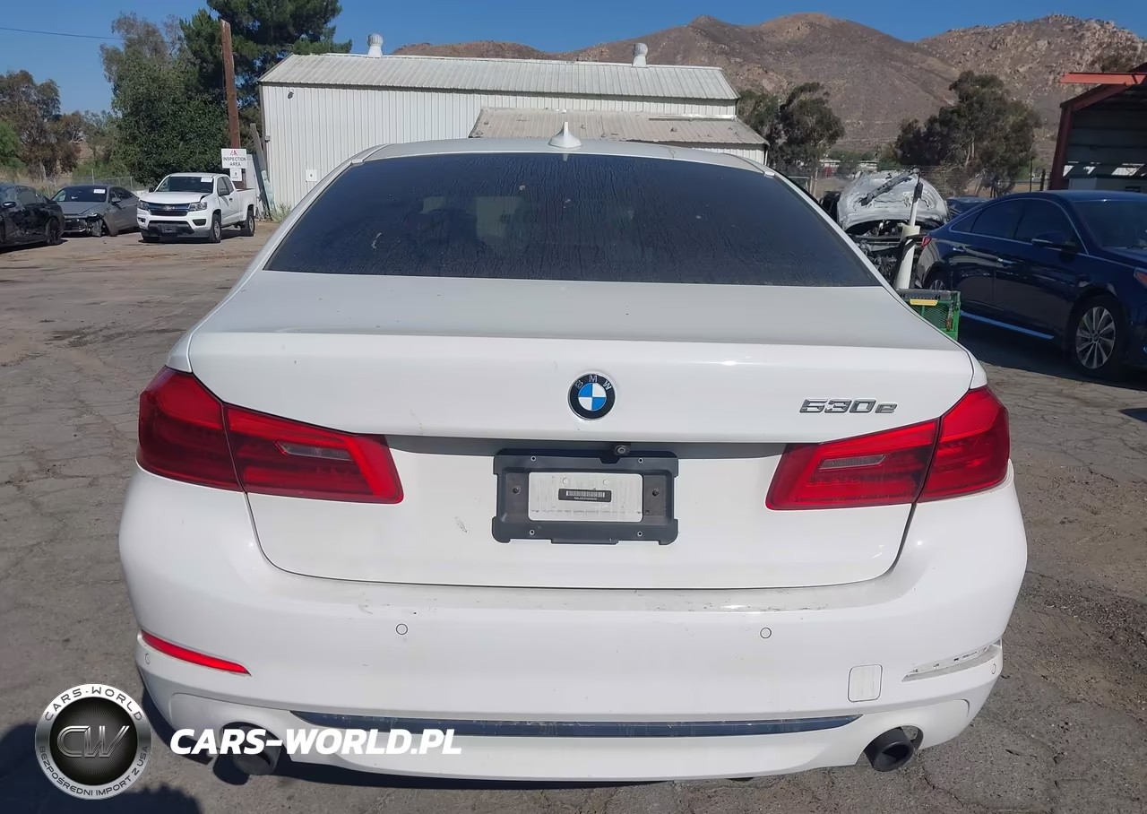 2019 BMW 530E Iperformance VIN:WBAJA9C57KB389432 - 17