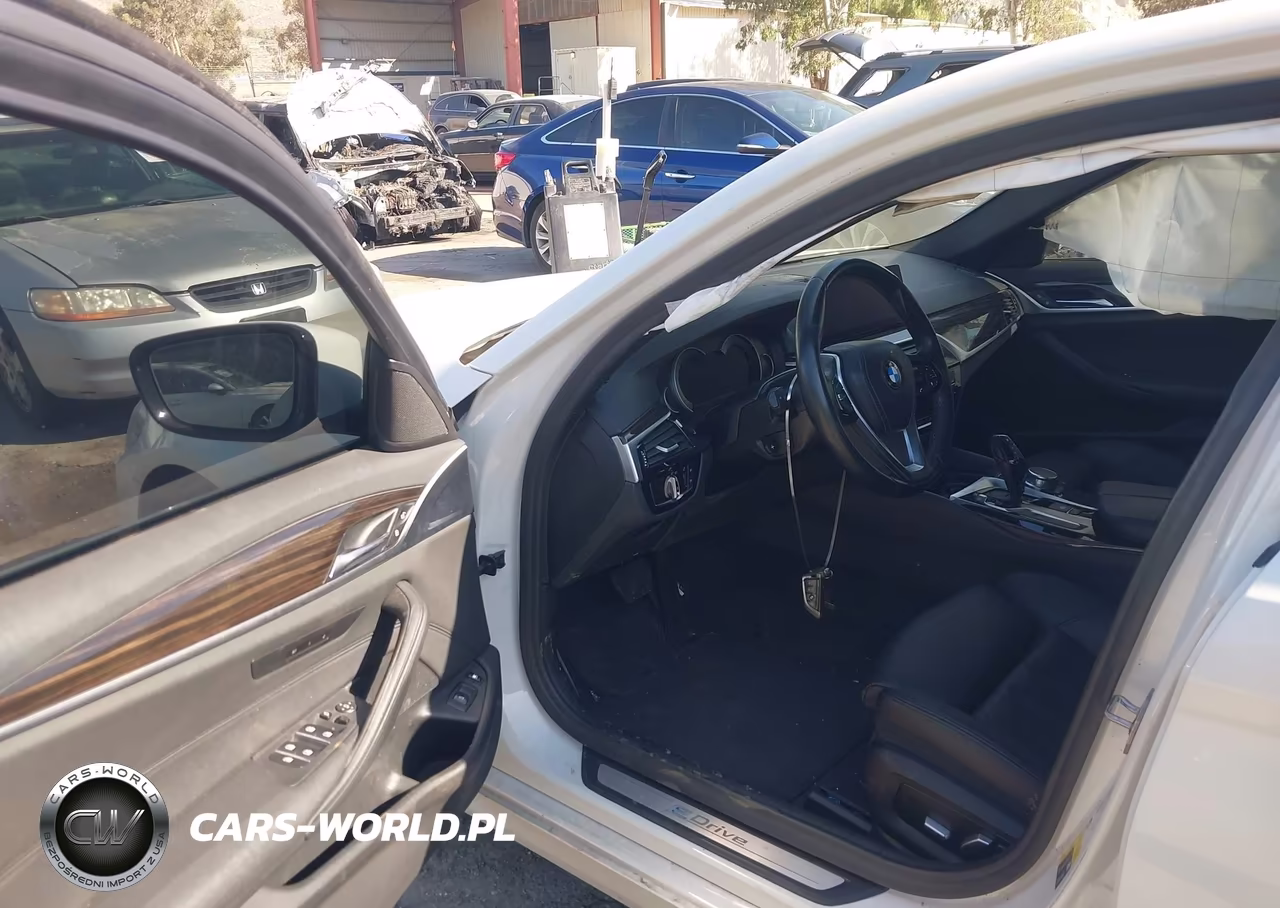 2019 BMW 530E Iperformance VIN:WBAJA9C57KB389432 - 5
