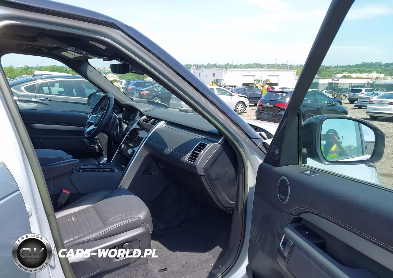 2023 Land Rover Discovery P300 S R-Dynamic VIN:SALRT2EX1P2468083 - 5