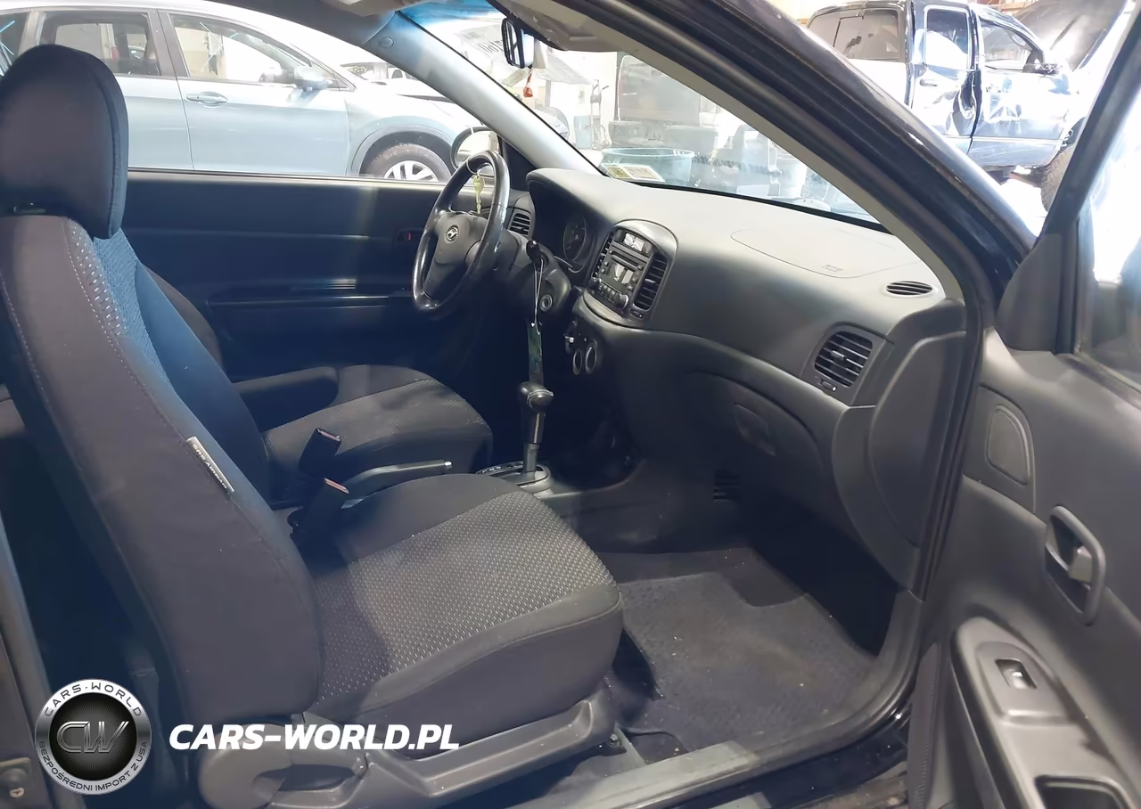 2007 Hyundai Accent Se VIN:KMHCN36C37U027547 - 5
