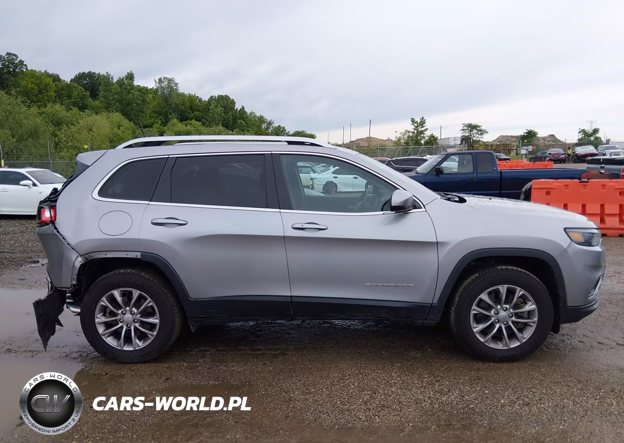 2021 Jeep Cherokee Latitude Lux 4X4 VIN:1C4PJMMX5MD160156 - 13
