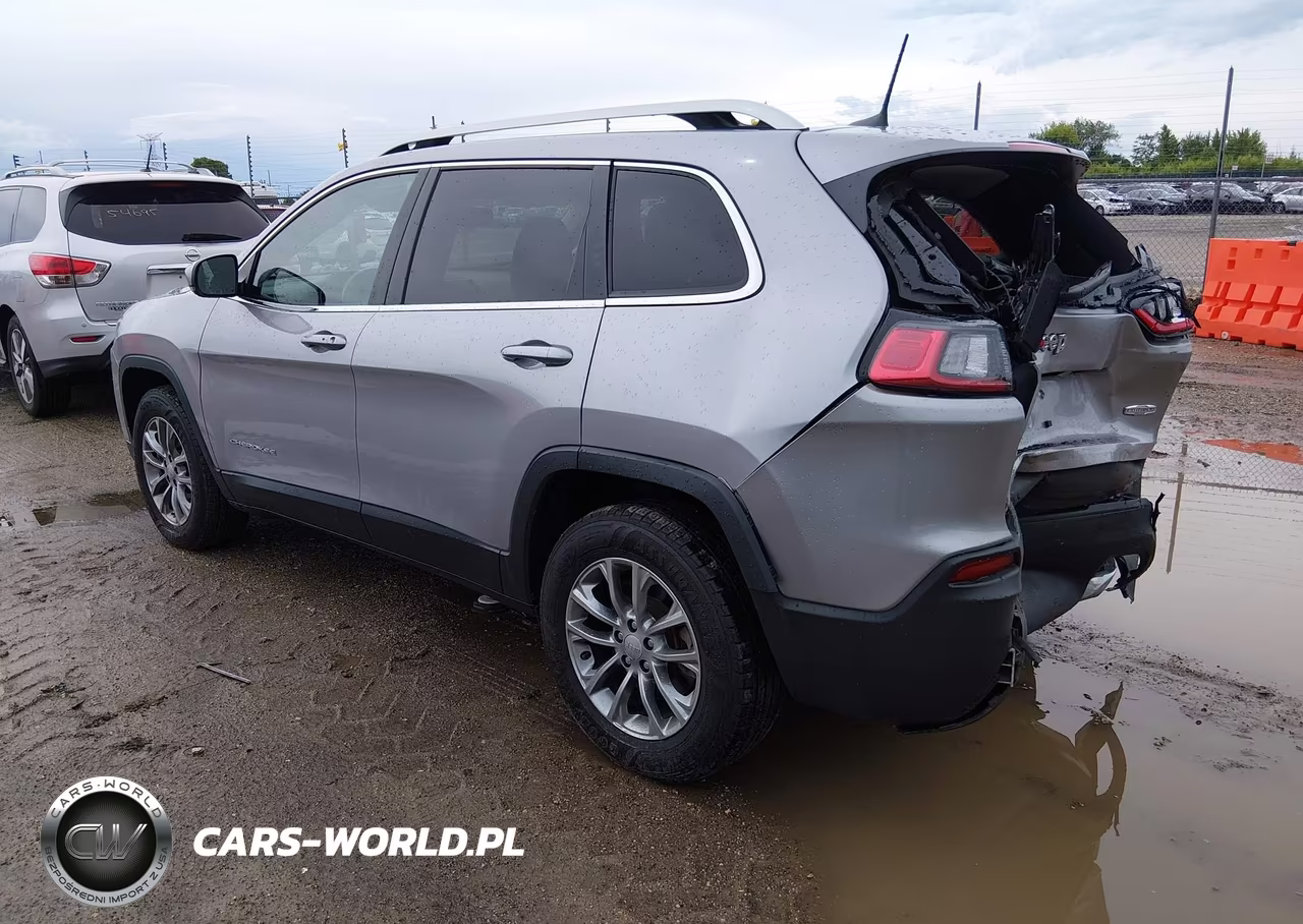 2021 Jeep Cherokee Latitude Lux 4X4 VIN:1C4PJMMX5MD160156 - 3