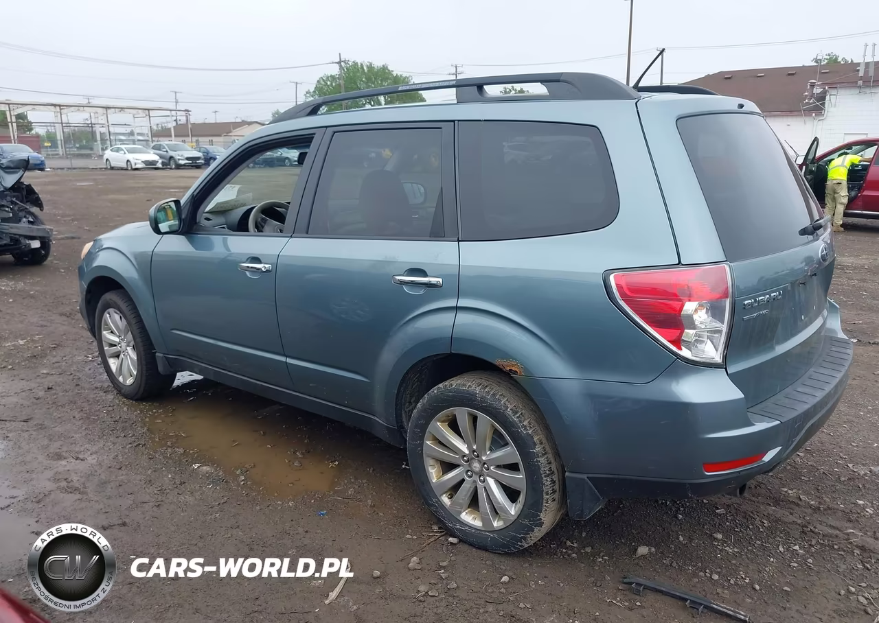 2012 Subaru Forester 2.5X Premium VIN:JF2SHADC1CH450923 - 3
