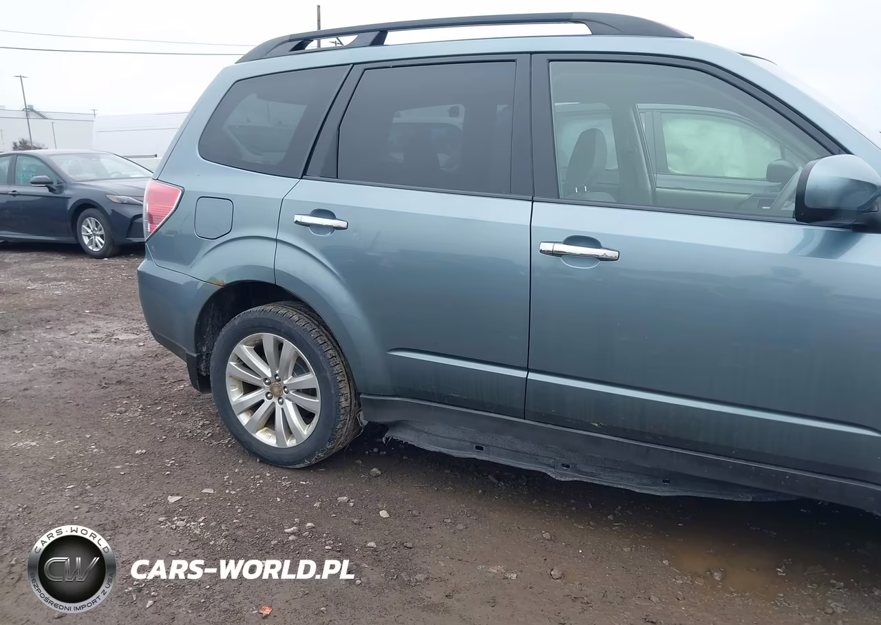 2012 Subaru Forester 2.5X Premium VIN:JF2SHADC1CH450923 - 6