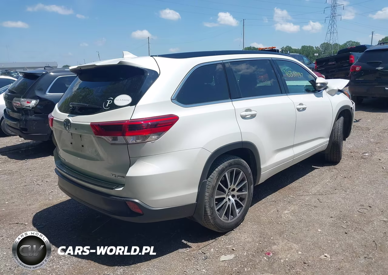 2018 Toyota Highlander Se VIN:5TDJZRFH8JS555708 - 4