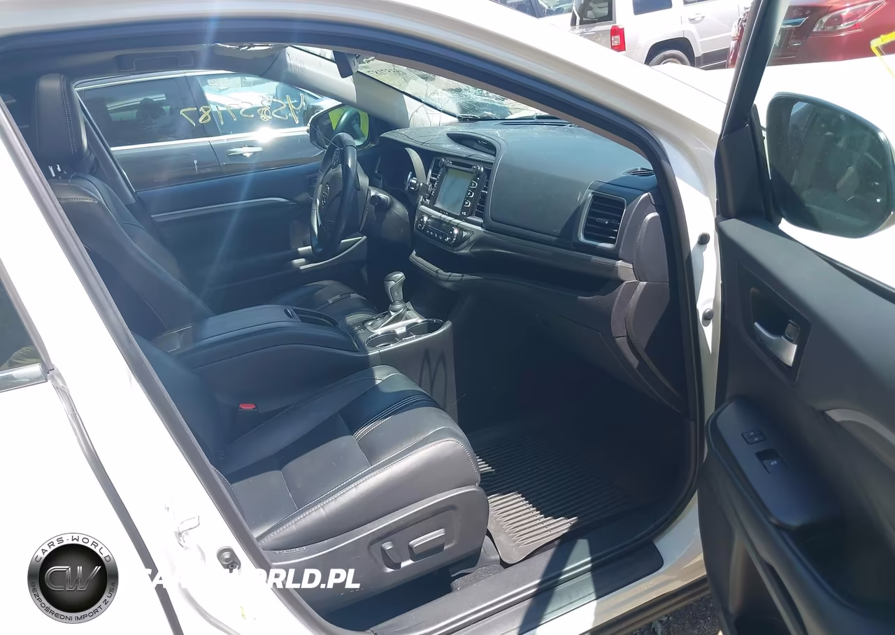 2018 Toyota Highlander Se VIN:5TDJZRFH8JS555708 - 5
