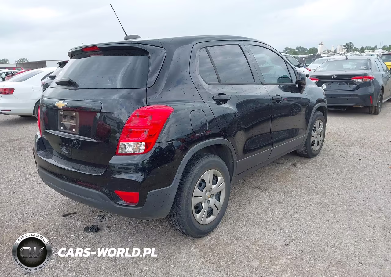 2018 Chevrolet Trax Ls VIN:3GNCJKSB7JL271055 - 4