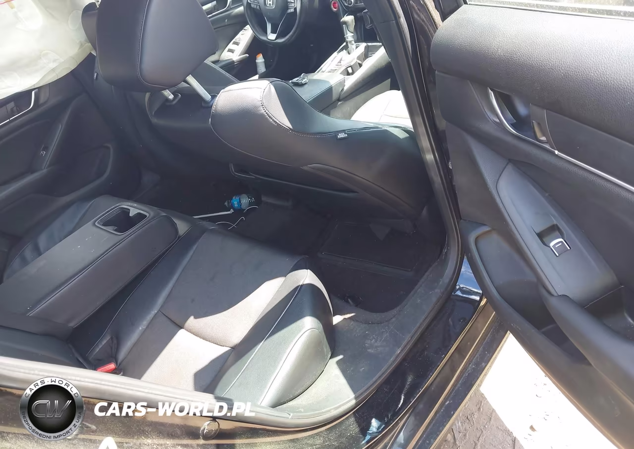 2018 Honda Accord Sport VIN:1HGCV1F34JA203394 - 8