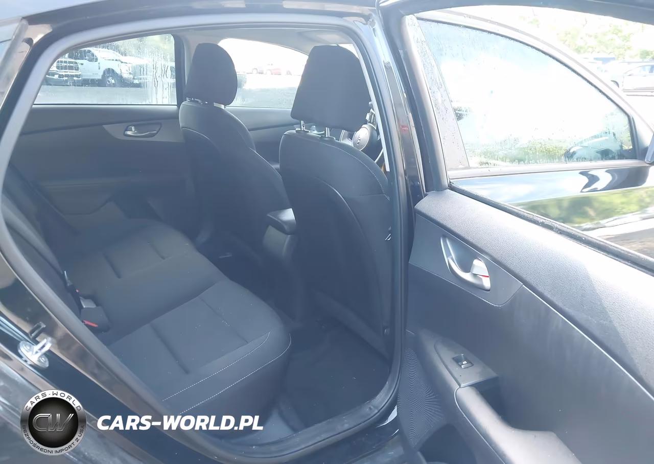 2021 Kia Forte Lxs VIN:3KPF24AD9ME284948 - 8