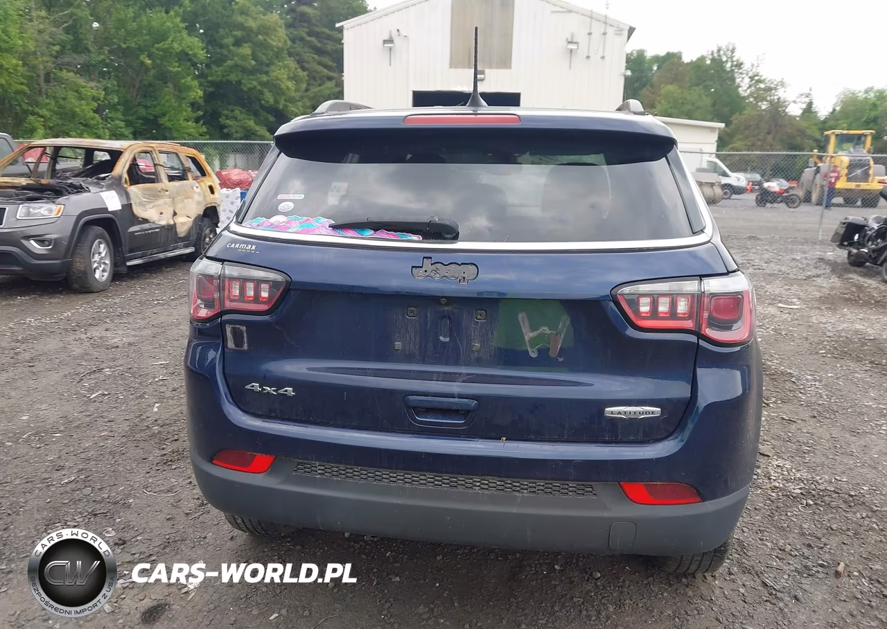 2018 Jeep Compass Latitude 4X4 VIN:3C4NJDBB3JT100106 - 16