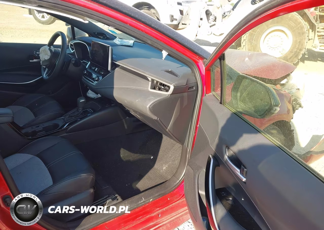 2023 Toyota Corolla Xse VIN:JTNC4MBE6P3209233 - 5