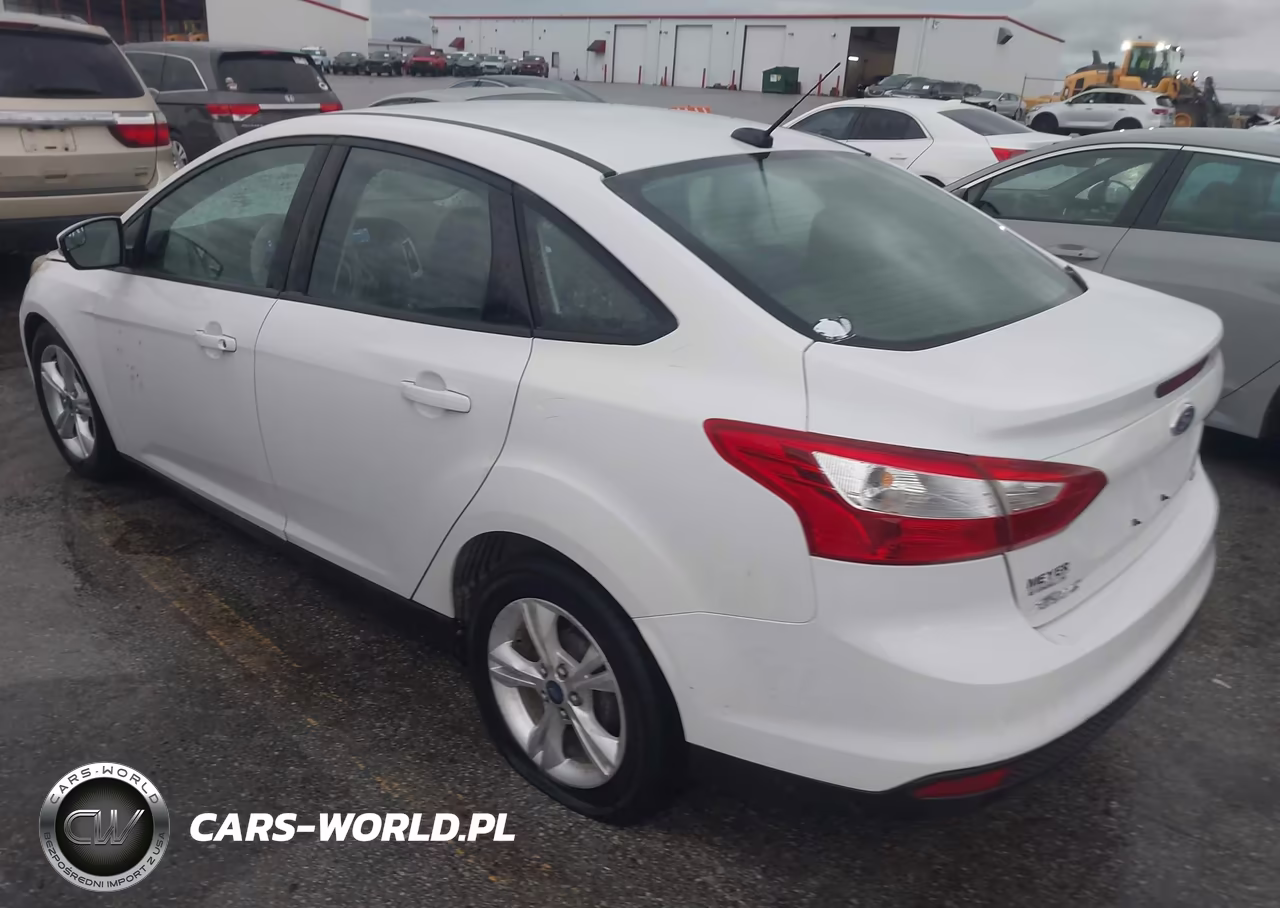 2013 Ford Focus Se VIN:1FADP3F28DL341972 - 3
