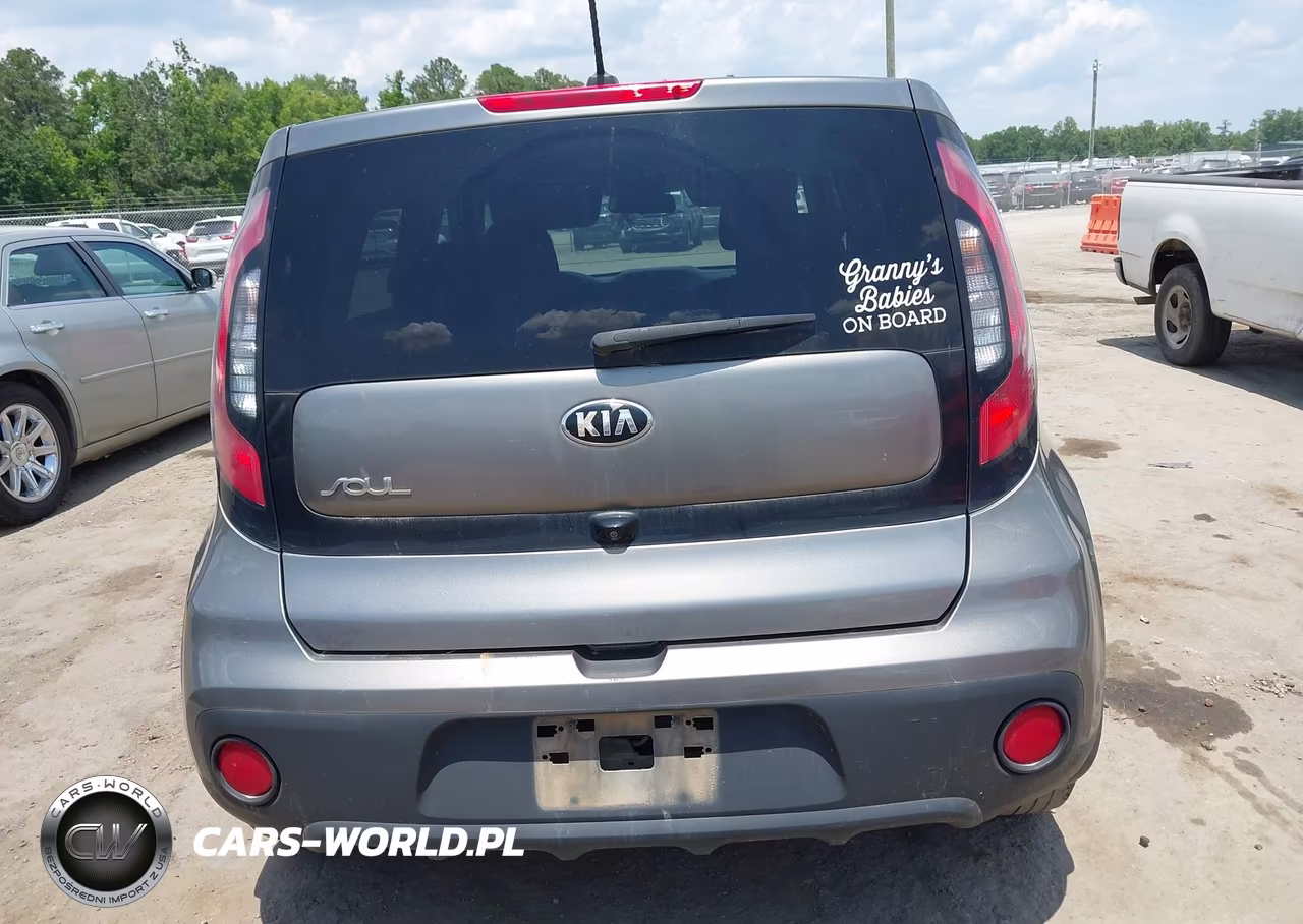 2019 Kia Soul VIN:KNDJN2A26K7665111 - 16