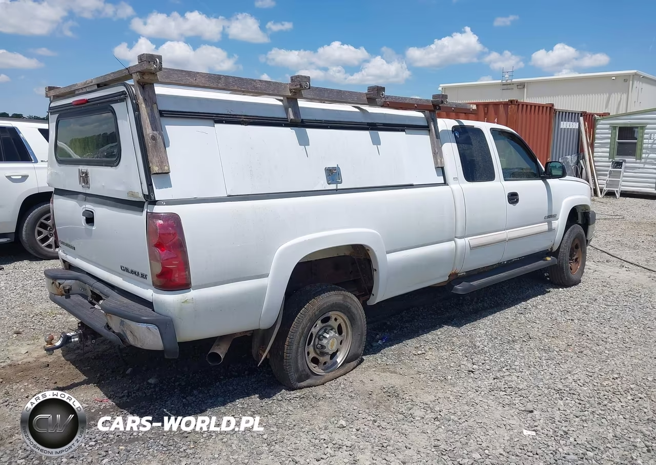 2003 Chevrolet Silverado 2500Hd Ls VIN:1GCHC29U93E343196 - 4