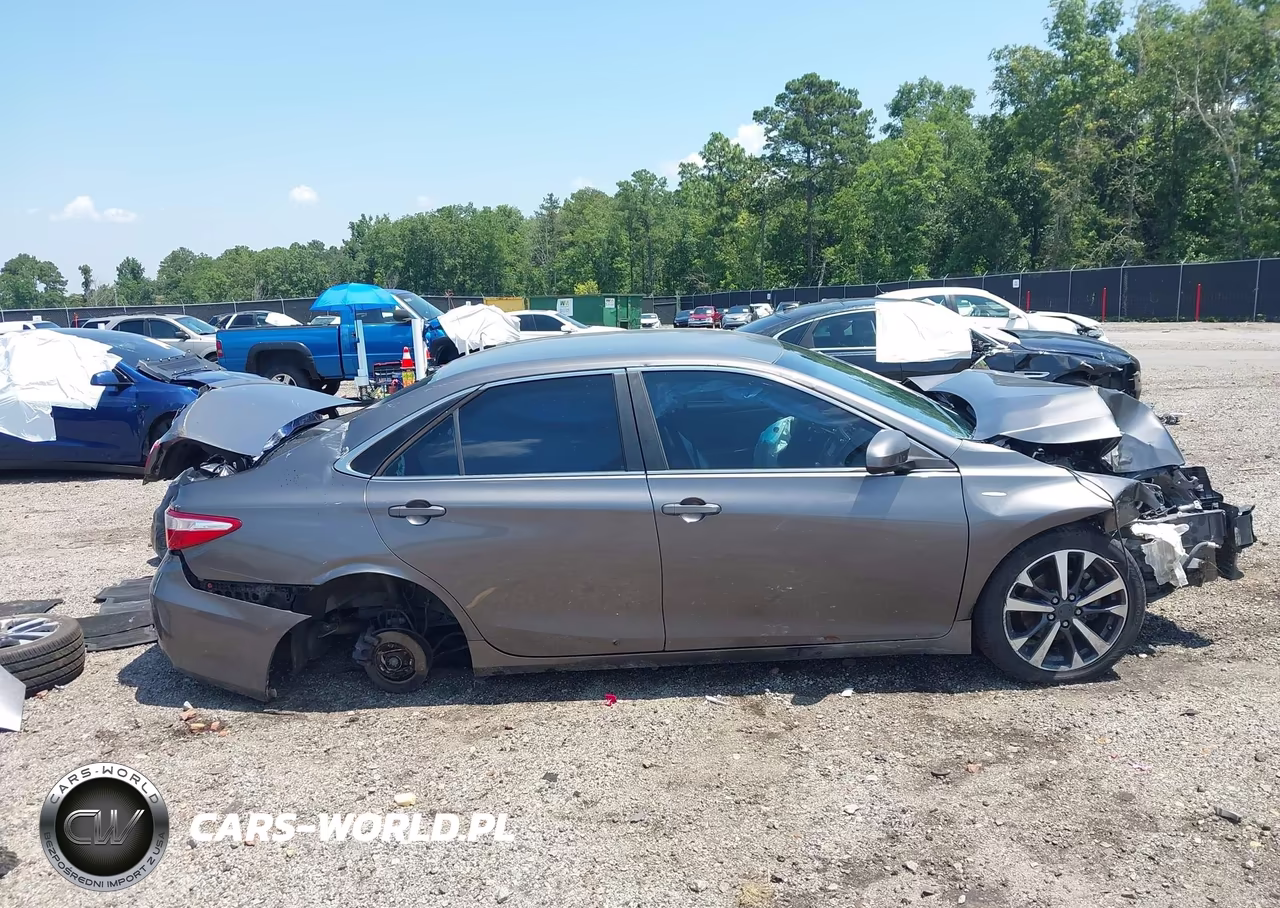 2016 Toyota Camry Se VIN:4T1BF1FK2GU131094 - 14
