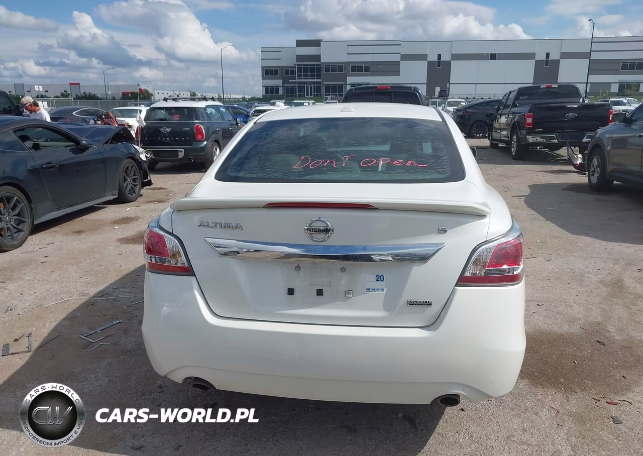 2015 Nissan Altima 2.5 S VIN:1N4AL3AP0FN891594 - 16