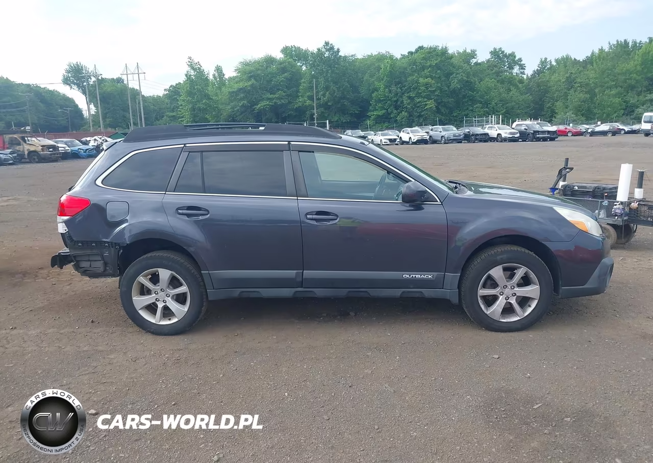 2013 Subaru Outback 2.5I Premium VIN:4S4BRCCC4D3209361 - 13