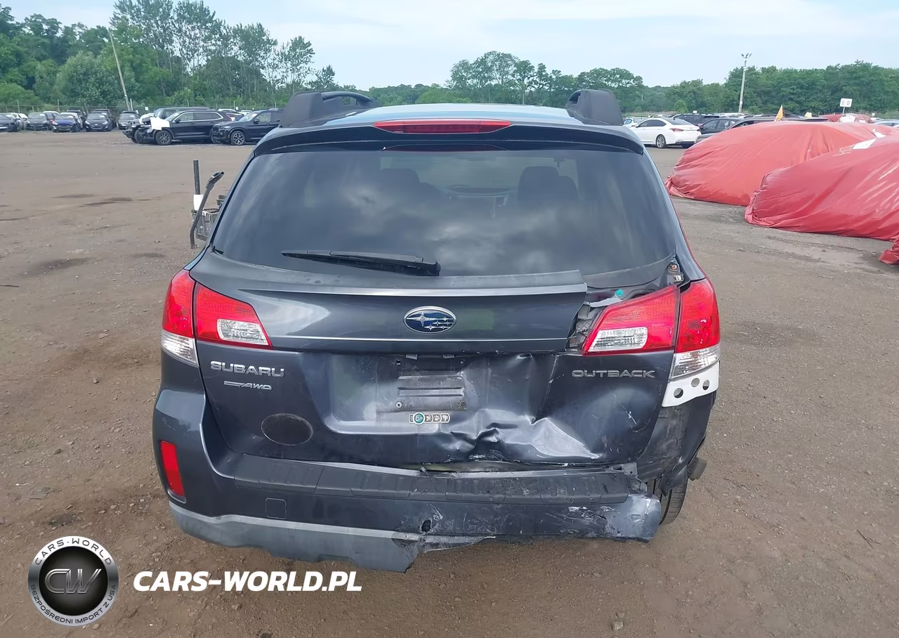 2013 Subaru Outback 2.5I Premium VIN:4S4BRCCC4D3209361 - 16