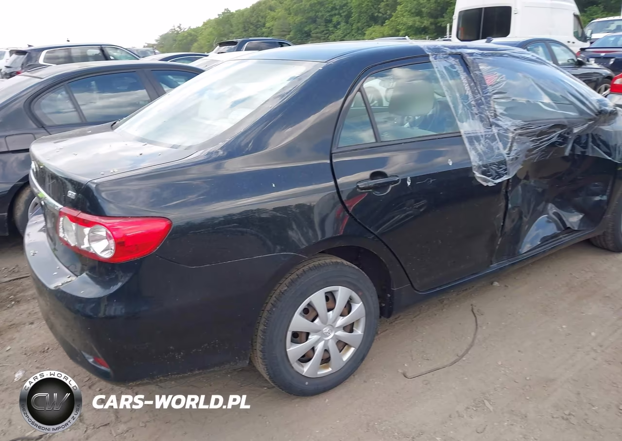 2011 Toyota Corolla Le VIN:2T1BU4EE0BC679785 - 4