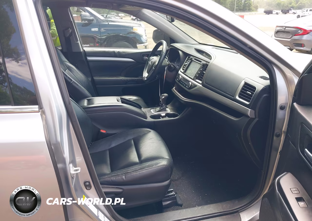 2016 Toyota Highlander Xle V6 VIN:5TDJKRFH9GS235049 - 5