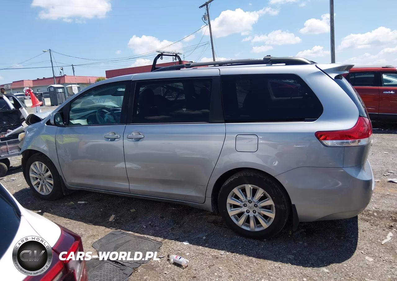 2013 Toyota Sienna Xle 7 Passenger VIN:5TDDK3DC9DS057592 - 15