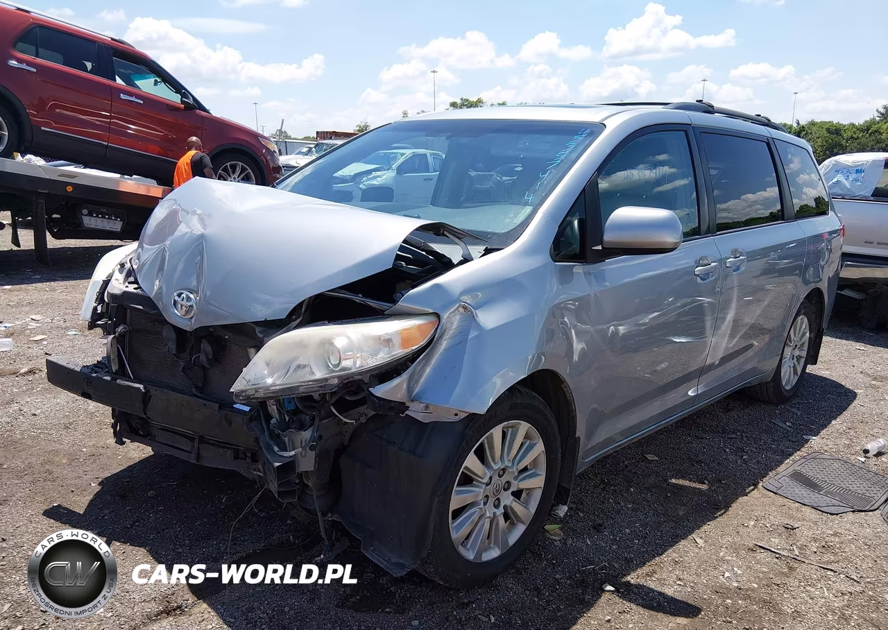 2013 Toyota Sienna Xle 7 Passenger VIN:5TDDK3DC9DS057592 - 2