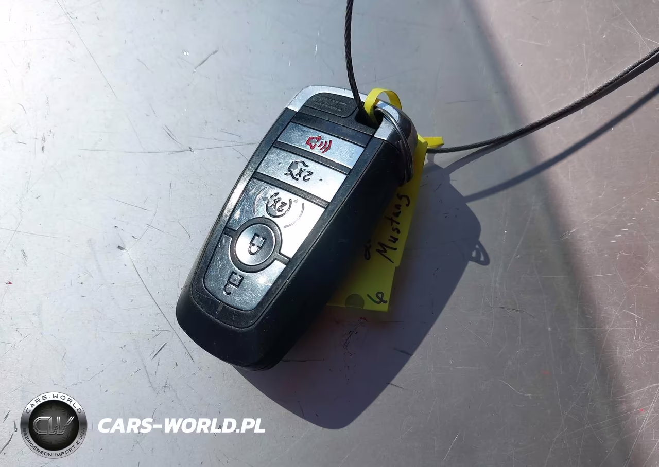 2020 Ford Mustang Ecoboost Premium VIN:1FATP8UH8L5125882 - 11