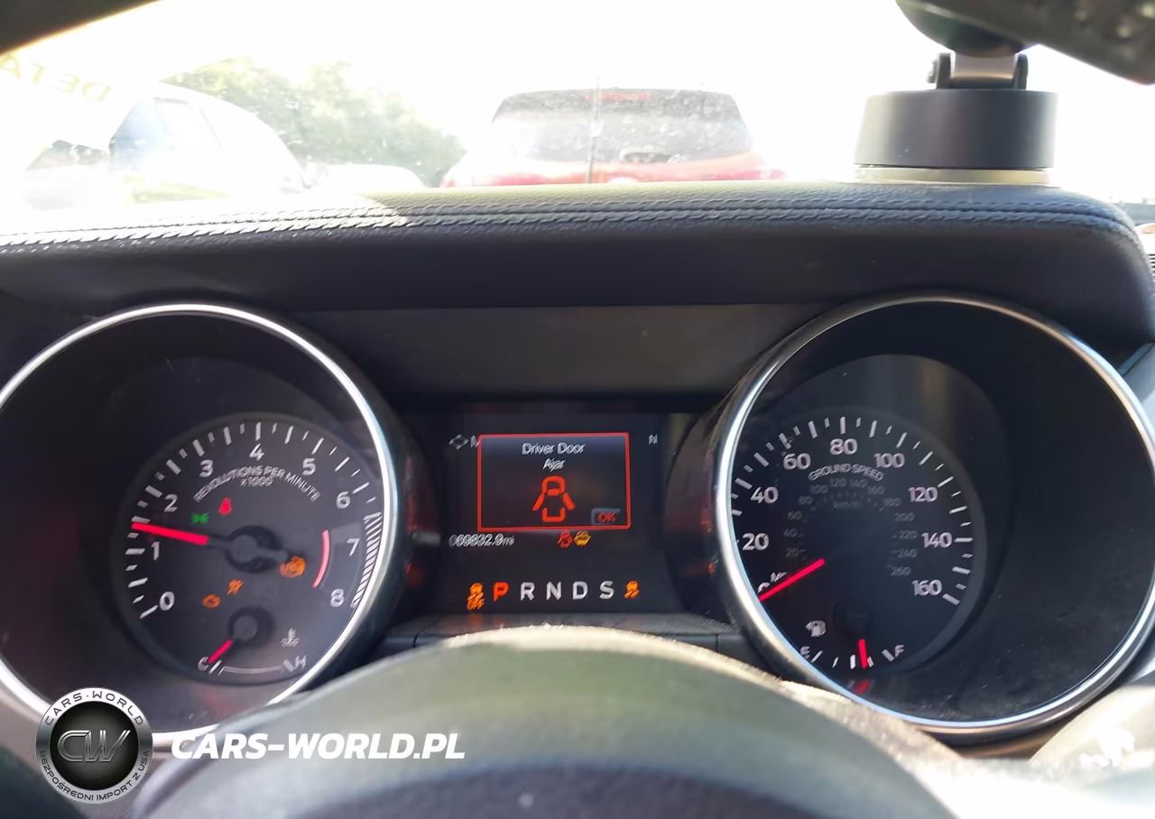 2020 Ford Mustang Ecoboost Premium VIN:1FATP8UH8L5125882 - 7