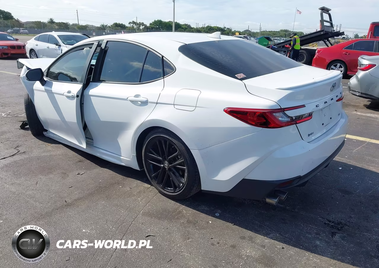 2025 Toyota Camry Se VIN:4T1DAACKXSU026310 - 3