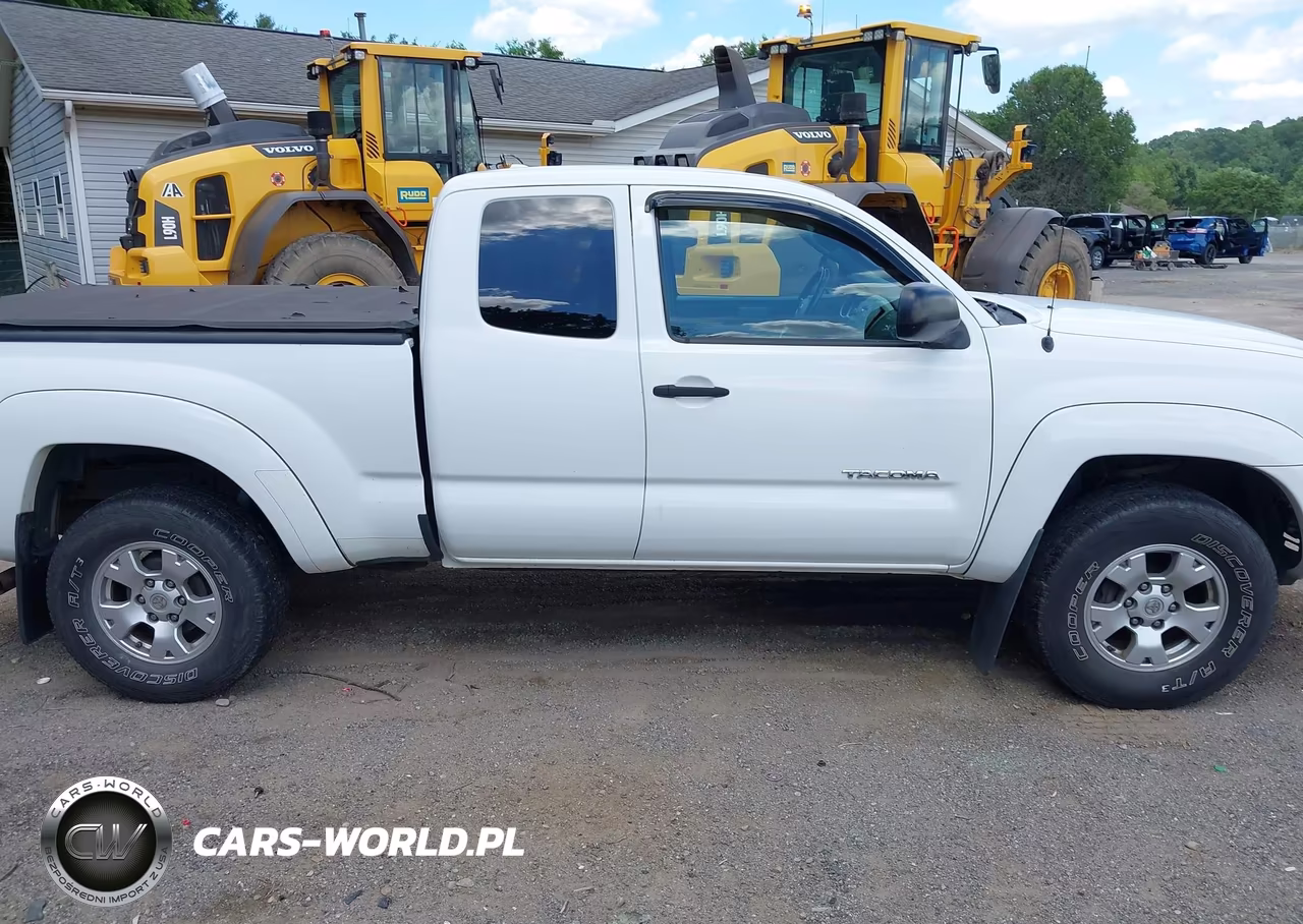 2010 Toyota Tacoma Base V6 VIN:5TEUU4EN3AZ746235 - 13