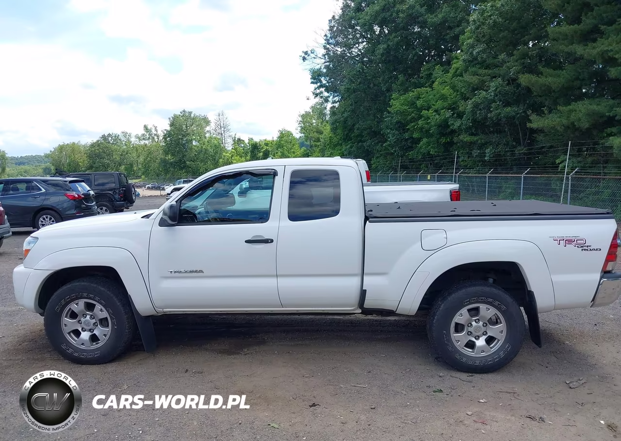 2010 Toyota Tacoma Base V6 VIN:5TEUU4EN3AZ746235 - 14