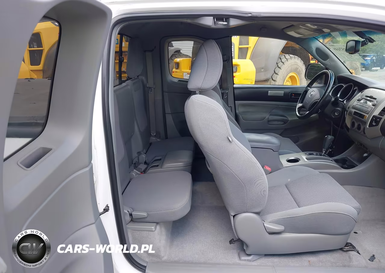 2010 Toyota Tacoma Base V6 VIN:5TEUU4EN3AZ746235 - 8