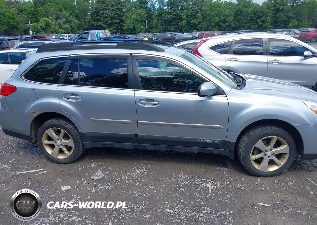 2014 Subaru Outback 2.5I Premium VIN:4S4BRBDC4E3206714 - 13