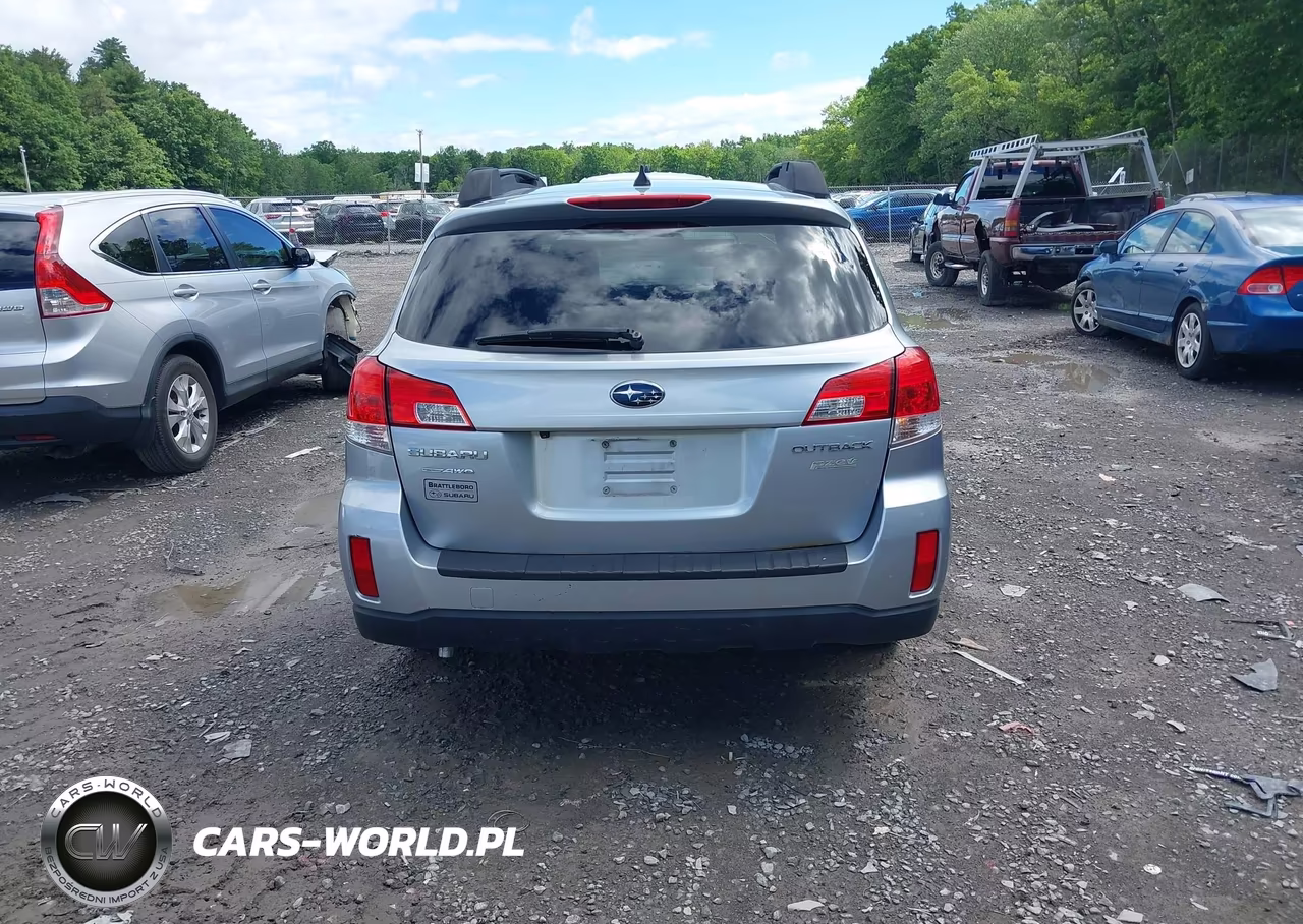 2014 Subaru Outback 2.5I Premium VIN:4S4BRBDC4E3206714 - 16