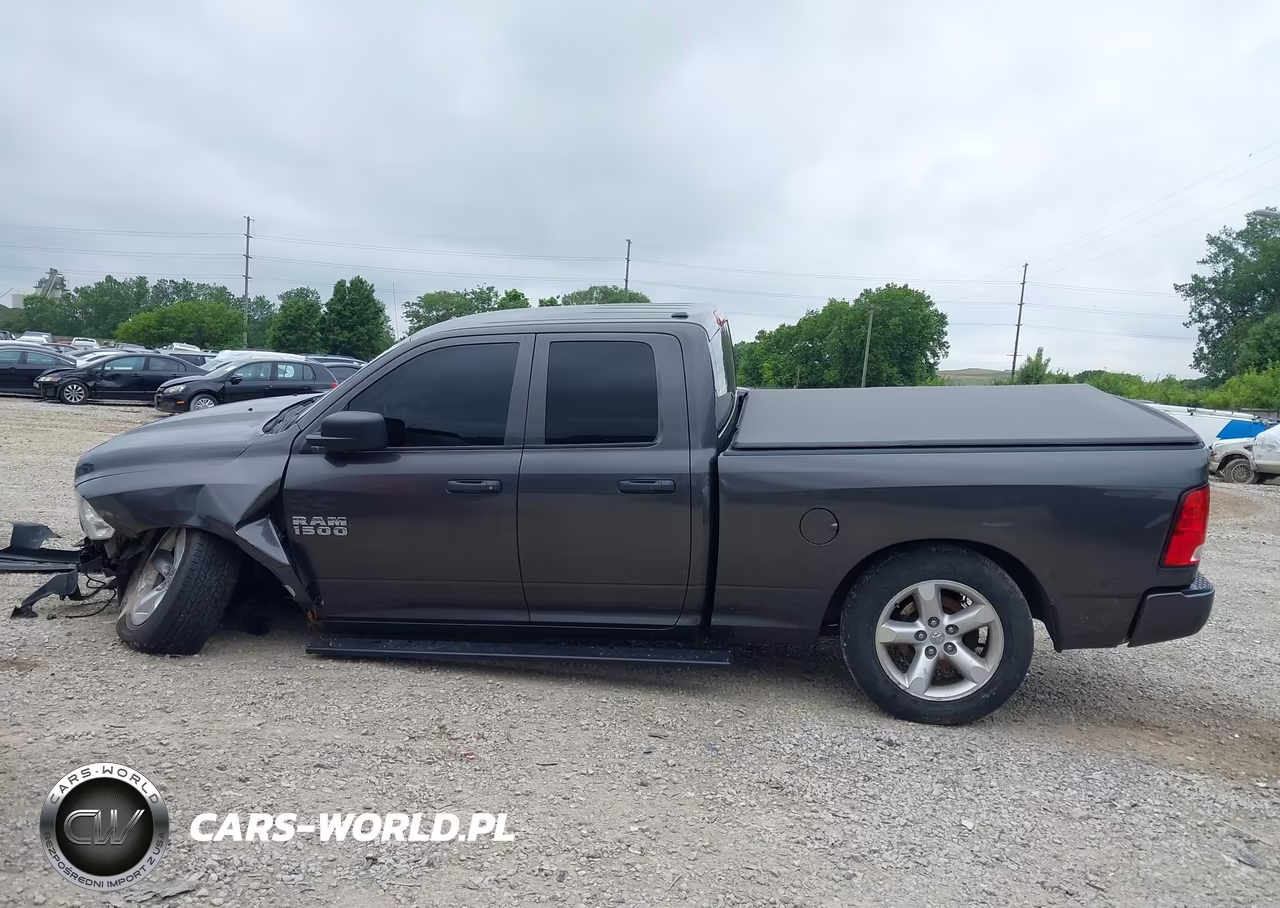 2017 Ram 1500 Express 4X4 6'4 Box VIN:1C6RR7FG6HS862141 - 14