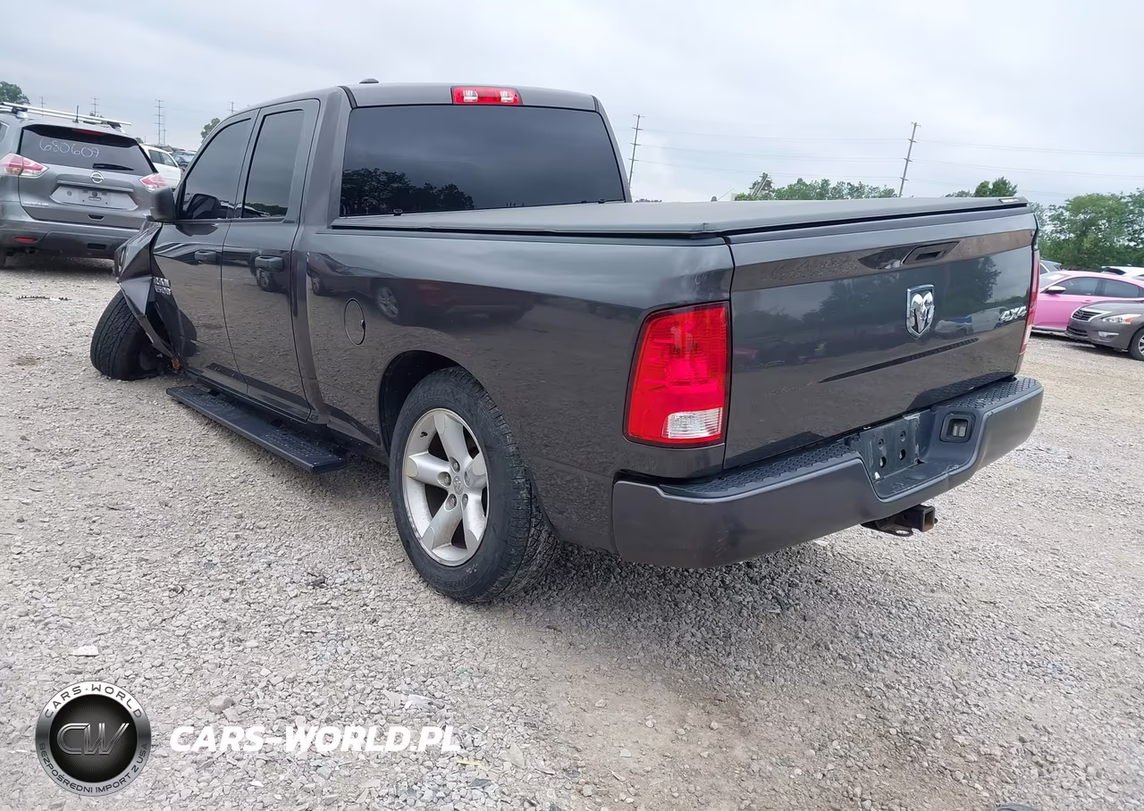 2017 Ram 1500 Express 4X4 6'4 Box VIN:1C6RR7FG6HS862141 - 3