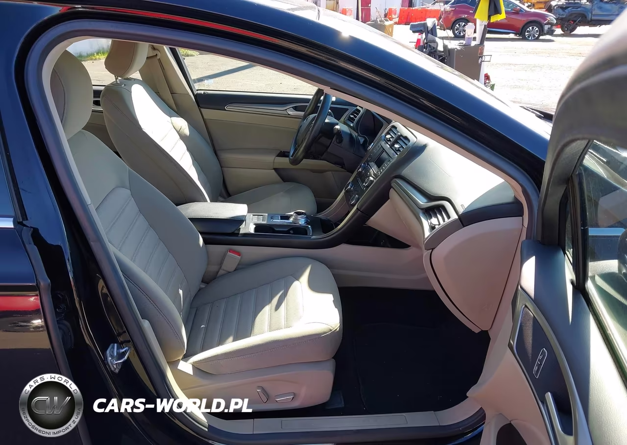 2017 Ford Fusion Se VIN:3FA6P0H71HR260433 - 5