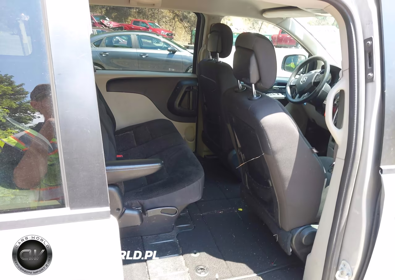2019 Dodge Grand Caravan Se VIN:2C4RDGBG2KR740866 - 8